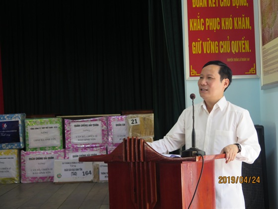 Đồng chí Phạm Tấn Công - Phó Bí thư Thường trực Đảng ủy Khối DNTW phát biểu tại 