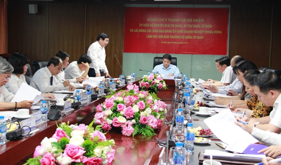 đồng chí Phan Đức Tú - Bí thư Đảng ủy, Chủ tịch HĐQT BIDV báo cáo kết quả công tác năm 2018 và quý I-2019.