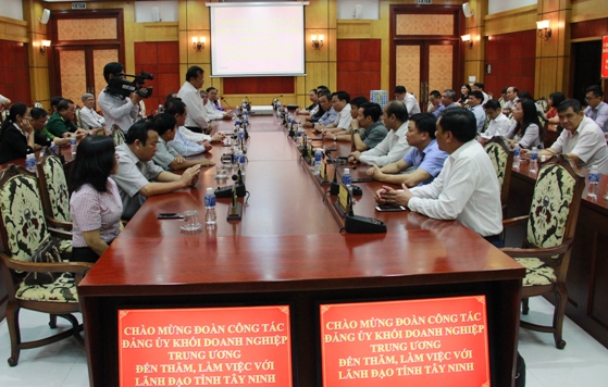 Đoàn công tác của Đảng ủy Khối DNTW thăm và làm vệc vơi tỉnh ủy Tây Ninh.
