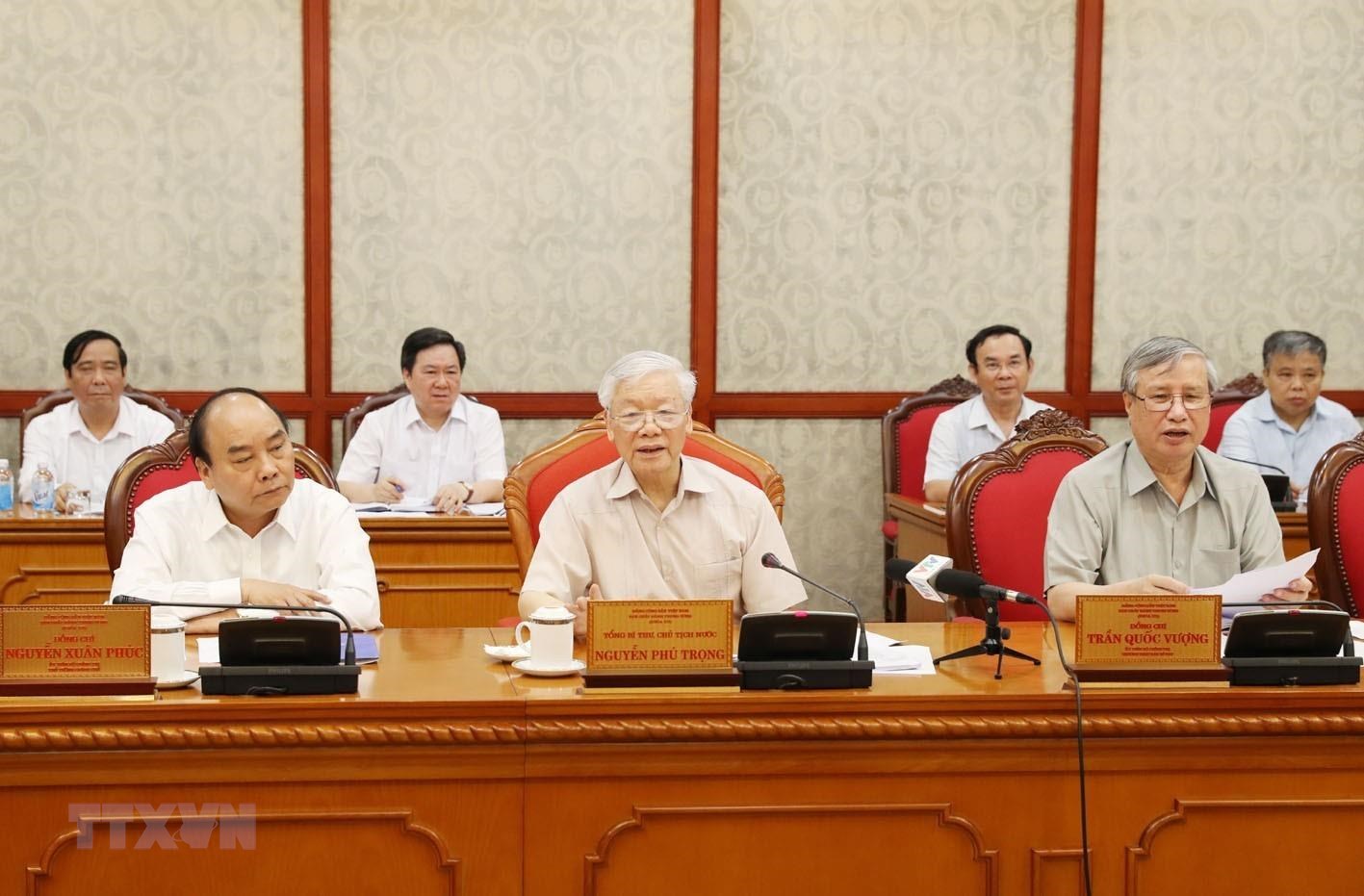Tổng Bí thư, Chủ tịch nước Nguyễn Phú Trọng chủ trì họp Bộ Chính trị. 