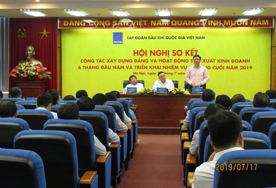 Tổng Giám đốc PVN Lê Mạnh Hùng yêu cầu các đơn vị cần tập trung nghiên cứu để sớm đưa ra các dự báo trong bối cảnh mới.