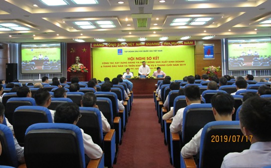 Chủ tịch HĐTV PVN Trần Sỹ Thanh phát biểu kết luận Hội nghị.