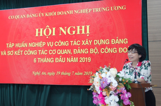 Phó Trưởng ban Dân vận Đảng ủy Khối Lê Thị Kim Dung  