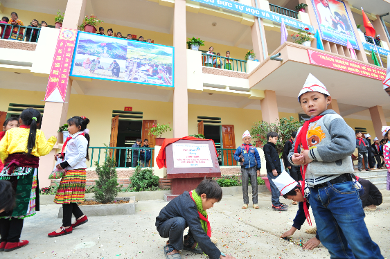 Một trong nhiều trường học do VietinBank tài trợ xây dựng