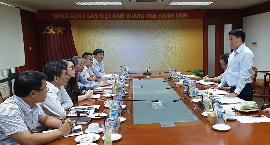Đồng chí Y Thanh Hà Niê Kđăm- Bí thư Đảng ủy Khối Doanh nghiệp Trung ương phát biểu tại buổi làm việc.