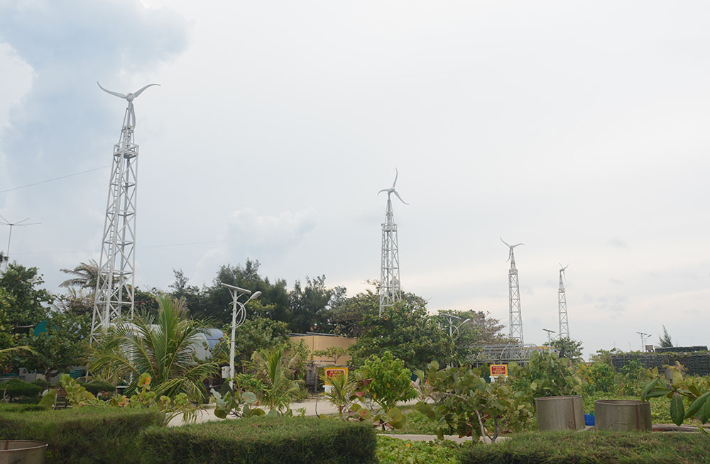 Hệ thống điện gió trên đảo Sơn Ca thuộc quần đảo Trường Sa.