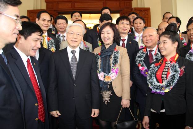 Tổng Bí thư, Chủ tịch nước Nguyễn Phú Trọng gặp mặt các bí thư chi bộ tiêu biểu toàn Đảng bộ Khối Doanh nghiệp Trung ương năm 2014.