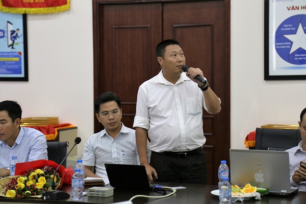 Đồng chí Trần Nam Phong - Phó Giám đốc Công ty Dịch vụ MobiFone Khu vực 8. 