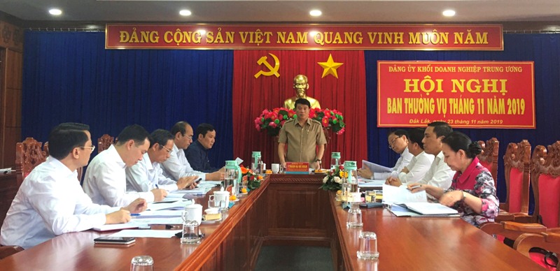 Đồng chí Y Thanh Hà Niê Kđăm chủ trì Hội nghị.