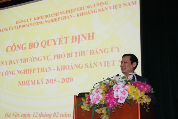 Đồng chí Phạm Tấn Công, Phó Bí thư Thường trực Đảng ủy Khối Doanh nghiệp Trung ương phát biểu tại Hội nghị.