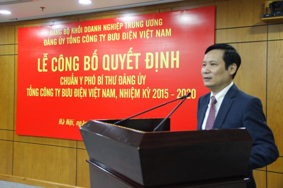 Đồng chí Phạm Tấn Công - Phó Bí thư thường trực Đảng ủy Khối phát biểu tại Hội nghị.