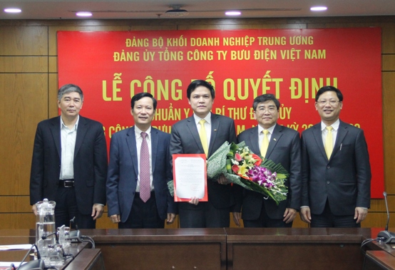 chúc mừng tân Phó Bí thư Đảng ủy Tổng công ty Nguyễn Xuân Lam nhận nhiệm vụ mới