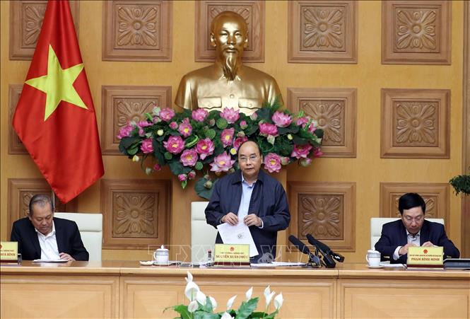 Thủ tướng Nguyễn Xuân Phúc chủ trì tại phiên họp.