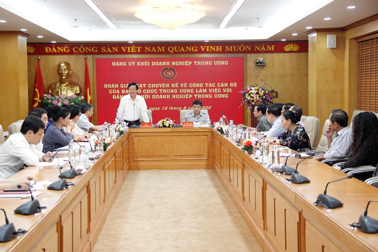 đồng chí Hà Ban - Ủy viên Trung ương Đảng, Phó Trưởng Ban Tổ chức Trung ương phát biểu kết luận buổi làm việc.