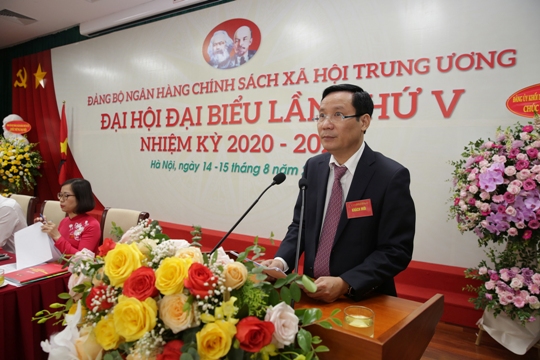 Đồng chí Phạm Tấn Công - Phó Bí thư Thường trực Đảng ủy Khối Doanh nghiệp Trung ương phát biểu chỉ đạo Đại hội