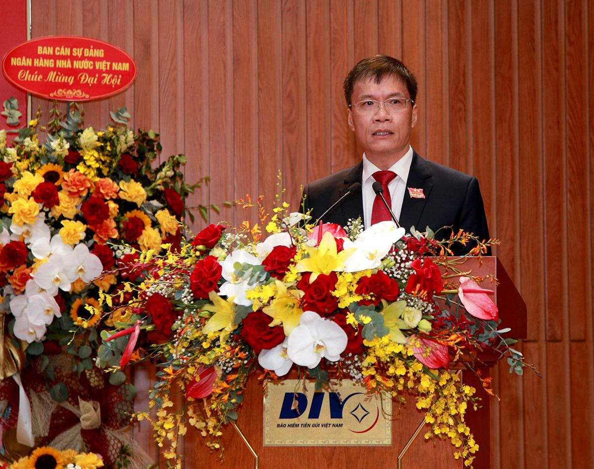 Đồng chí Phạm Bảo Lâm, Bí thư Đảng ủy, Chủ tịch Hội đồng Quản trị Bảo hiểm Tiền gửi Việt Nam  điều hành Đại hội.