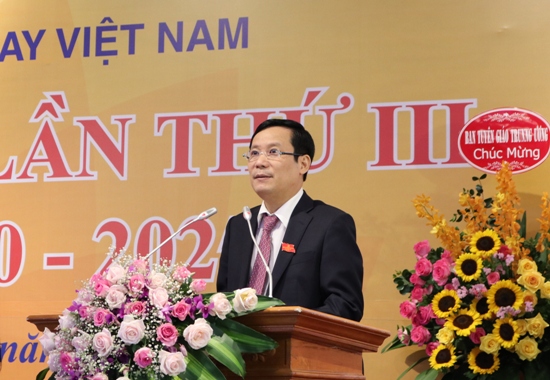 Đồng chí Phạm Tấn Công - Phó Bí thư thường trực Đảng ủy Khối Doanh nghiệp Trung ương phát biểu chỉ đạo tại Đại hội.