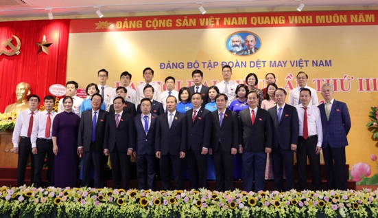 Ban Chấp hành Đảng bộ Tập đoàn Dệt may Việt Nam Khóa III, nhiệm kỳ 2020 - 2025 ra mắt Đại hội