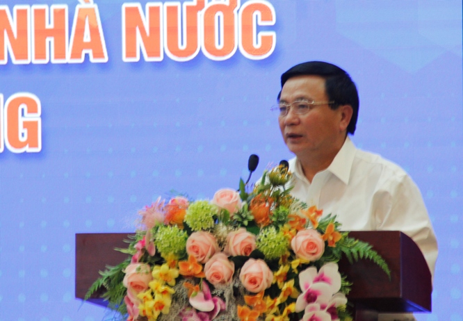 đồng chí: Nguyễn Xuân Thắng, Bí thư Trung ương Đảng, Giám đốc HVCTQG Hồ Chí Minh, Chủ tịch Hội đồng lý luận Trung ương phát biểu chỉ đạo Hội thảo.