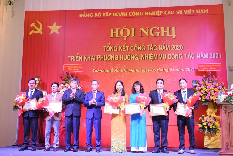 Các tổ chức đảng nhận Bằng khen của Đảng ủy Tập đoàn Công nghiệp Cao su Việt Nam đạt thành tích “trong sạch vững mạnh tiêu biểu” năm 2020.