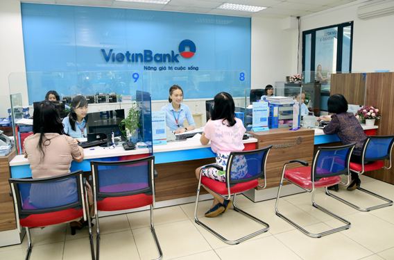 VietinBank tăng 61 bậc trong bảng xếp hạng năm 2021.