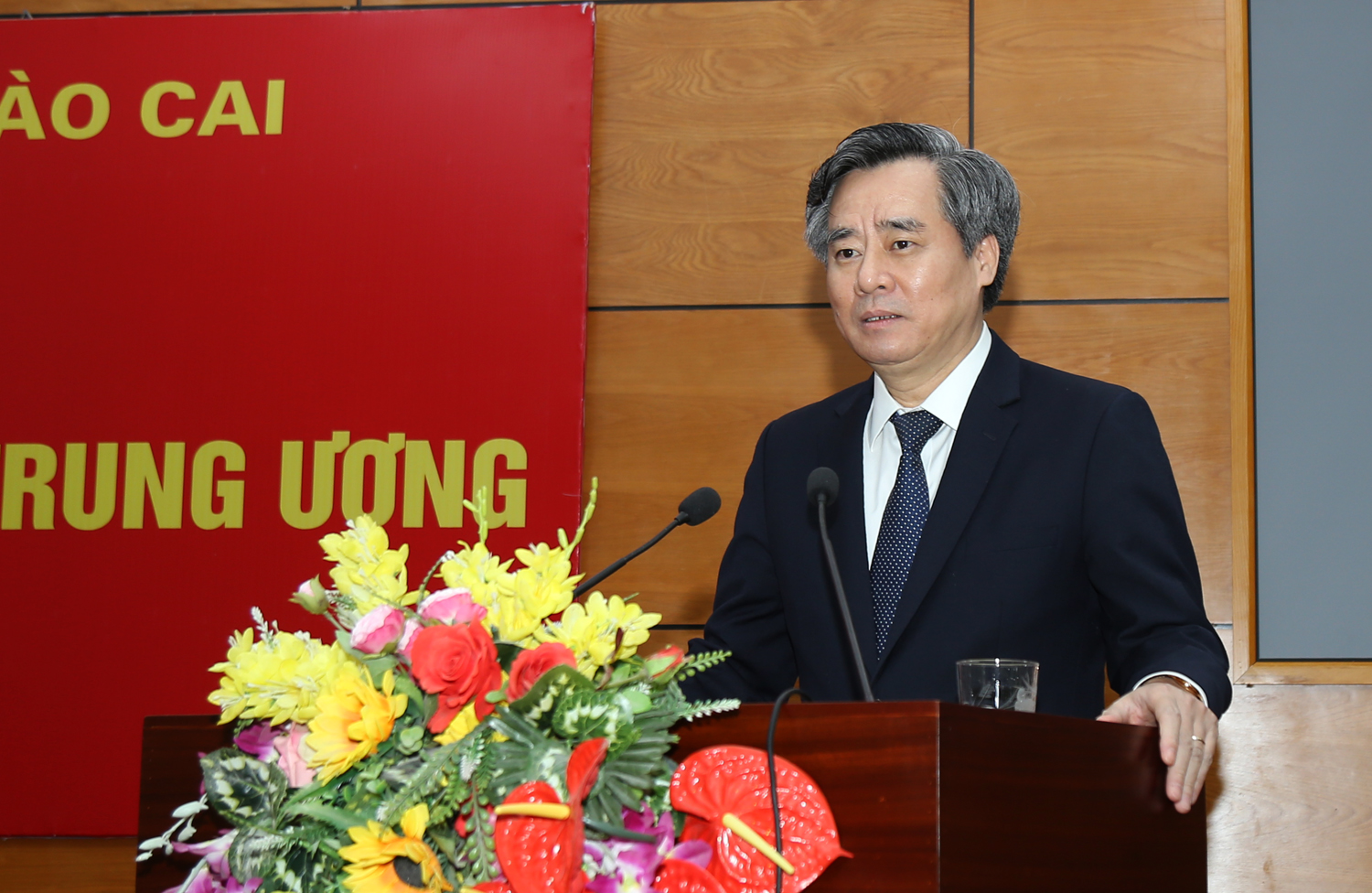 Đồng chí Nguyễn Quang Dương phát biểu tại hội nghị.