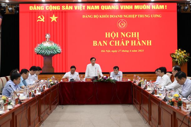 đồng chí Phạm Tấn Công, Phó Bí thư Thường trực Đảng ủy Khối phát biểu khai mạc Hội nghị.