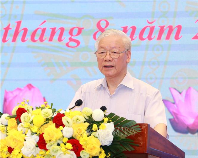 Tổng Bí thư Nguyễn Phú Trọng dự và phát biểu chỉ đạo Hội nghị.