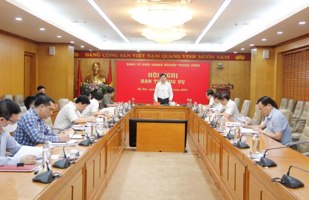 Đồng chí Nguyễn Long Hải, Ủy viên dự khuyết BCH Trung ương Đảng, Bí thư Đảng ủy Khối chủ trì Hội nghị.