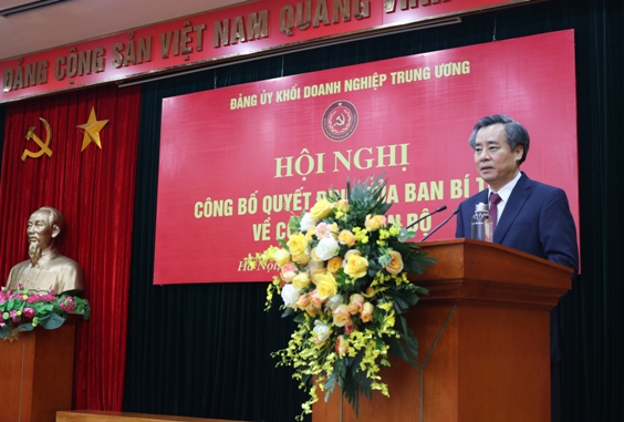 đồng chí Nguyễn Quang Dương, Ủy viên Trung ương Đảng, Phó Trưởng Ban Tổ chức Trung ương phát biểu tại Hội nghị.