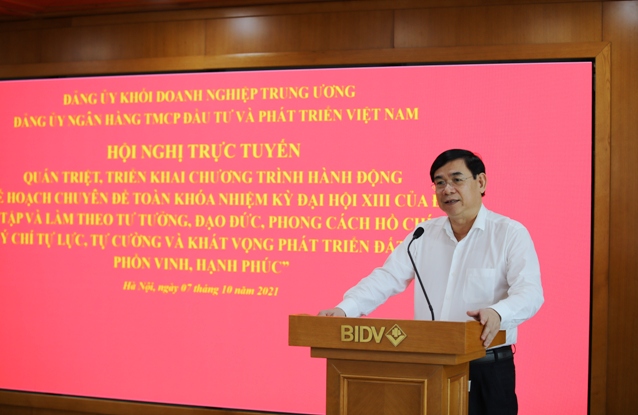 Đồng chí Phan Đức Tú - Bí thư Đảng ủy, Chủ tịch HĐQT BIDV phát biểu khai mạc Hội nghị.