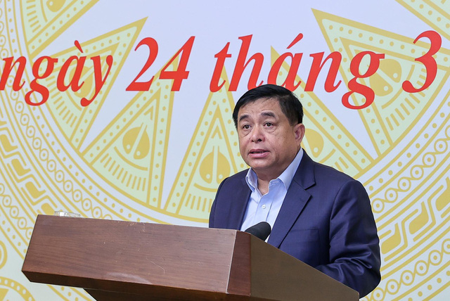 Bộ trưởng Bộ Kế hoạch và Đầu tư Nguyễn Chí Dũng phát biểu.
