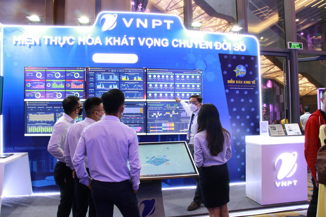 VNPT phô diễn sức mạnh công nghệ Việt tại Diễn đàn Kinh tế TPHCM 2022.