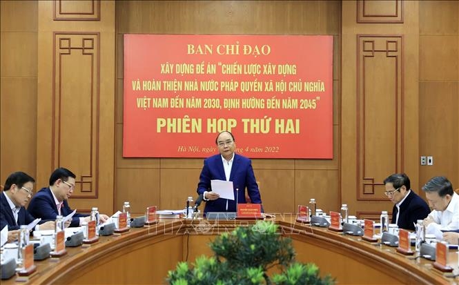 Chủ tịch nước Nguyễn Xuân Phúc chủ trì phiên họp.