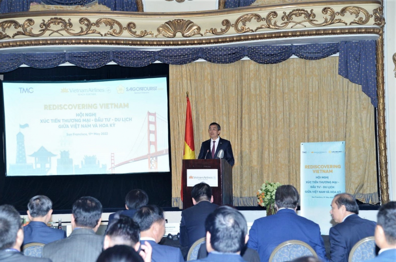 Chủ tịch Vietnam Airlines Đặng Ngọc Hòa phát biểu tại sự kiện.