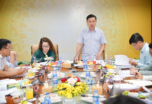 Phó Chủ tịch Ủy ban Quản lý vốn Nhà nước tại doanh nghiệp Đỗ Hữu Huy chủ trì cuộc làm việc.