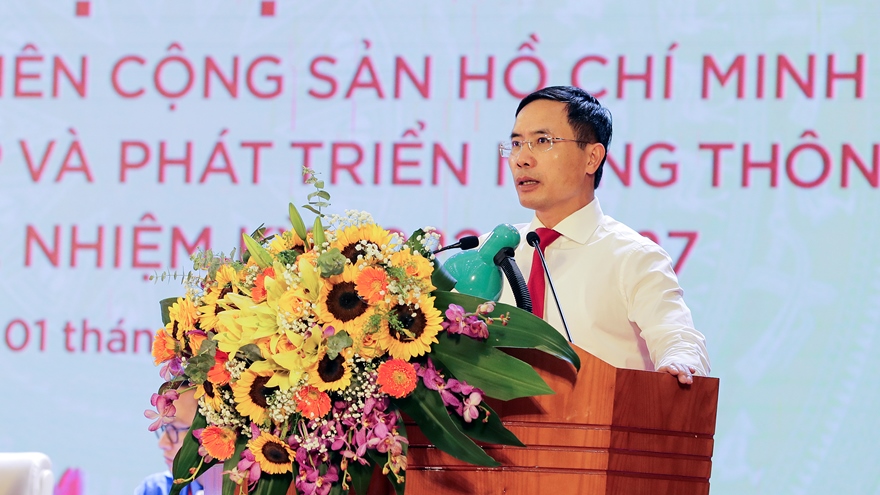Đồng chí Phạm Đức Ấn - Bí thư Đảng uỷ, Chủ tịch HĐTV Agribank phát biểu tại Đại hội.
