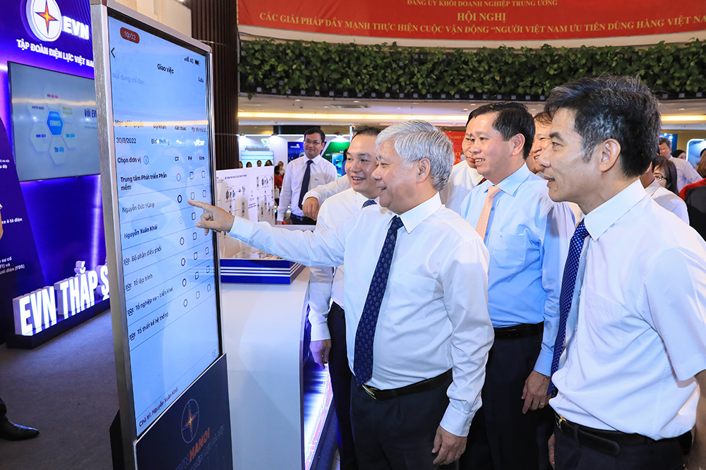 Gian hàng trưng bày sản phẩm, dịch vụ của Tập đoàn Điện lực Việt Nam.