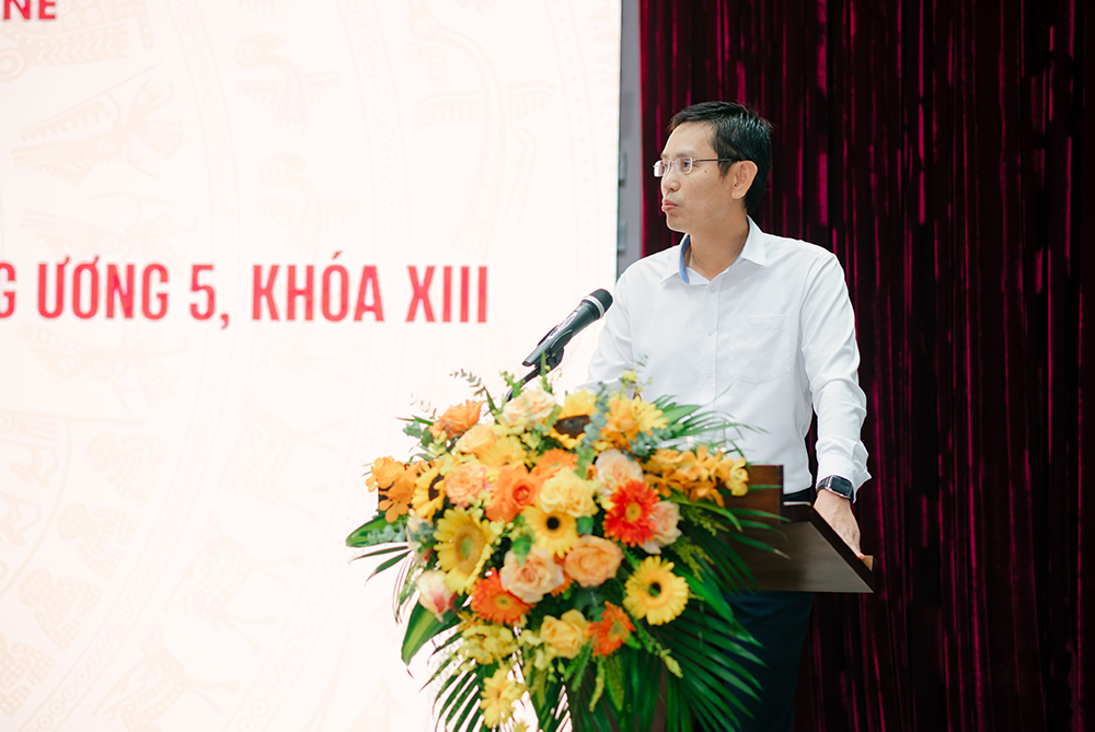 đồng chí Nguyễn Hồng Hiển - Bí thư Đảng ủy, Chủ tịch HĐTV MobiFone phát biểu tại Hội nghị.