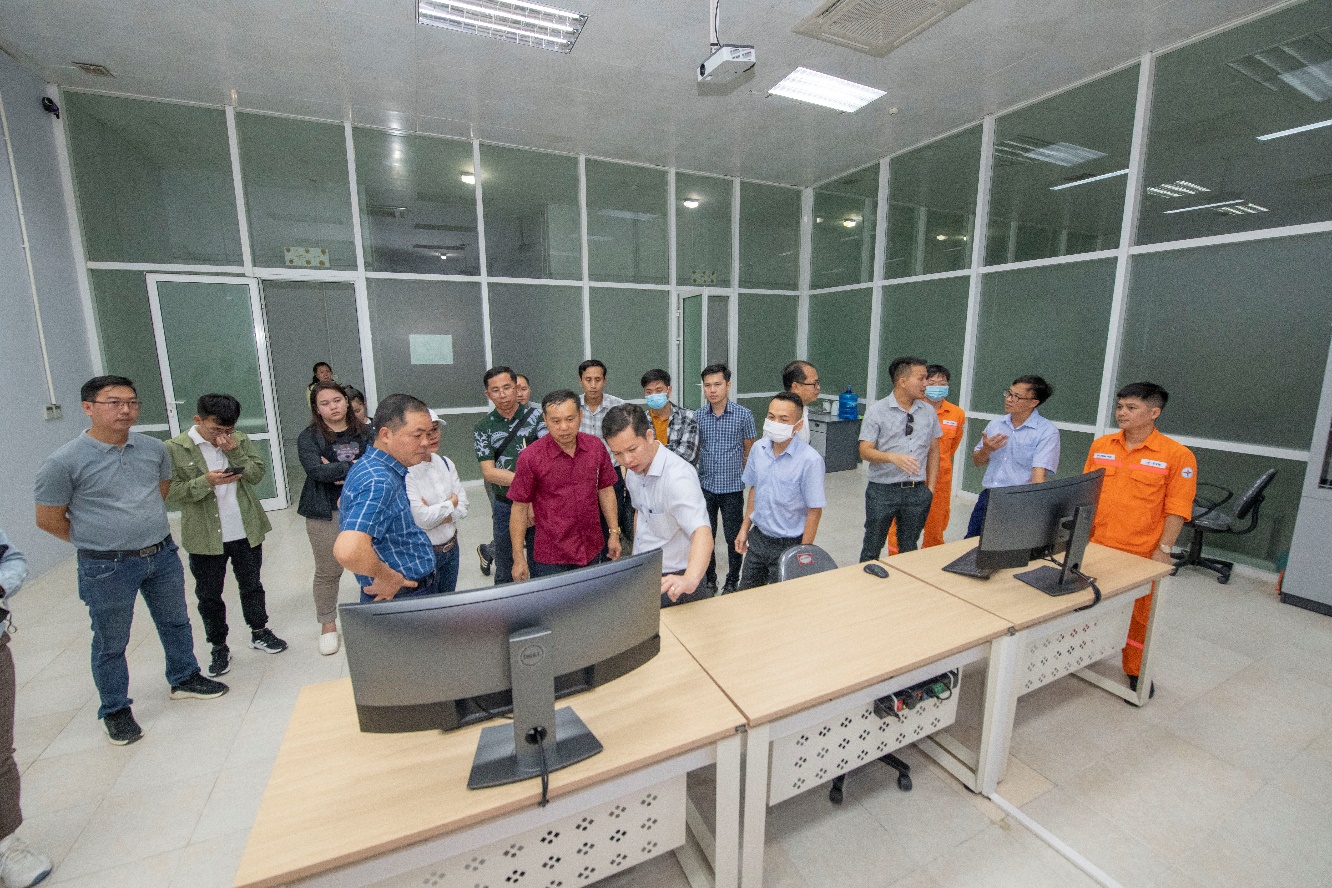 Trung tâm KSAT – Cty Thủy điện Sơn La chia sẻ kinh nghiệm quản lý an toàn công trình tới Cục Quản lý an toàn công nghiệp năng lượng thuộc Bộ Năng lượng và mỏ của CHDCND Lào, tháng 8/2022