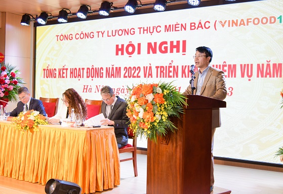 Đ/c Phạm Thanh Bằng, Ủy viên BTV Đảng ủy, Phó Tổng Giám đốc Tổng công ty, báo cáo tổng kết hoạt động SXKD năm 2022 và phương hưỡng nhiệm vụ năm 2023.