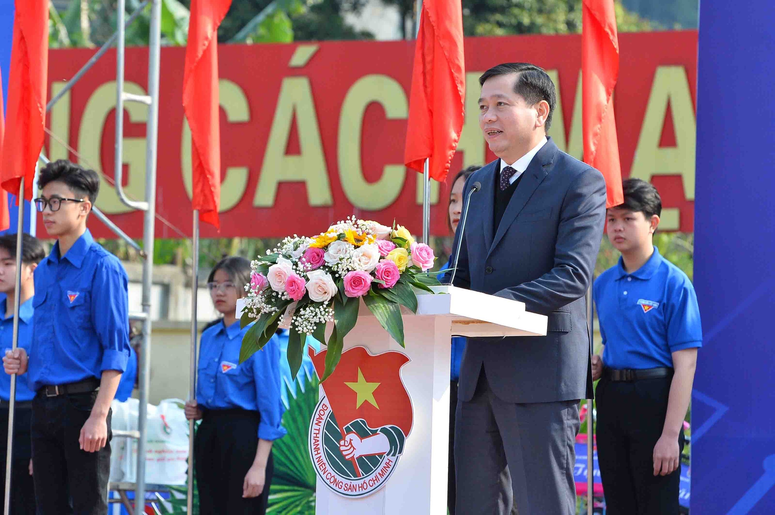 Đồng chí Nguyễn Long Hải, Uỷ viên dự khuyết BCH Trung ương Đảng, Bí thư Đảng uỷ Khối DNTW phát biểu chỉ đạo