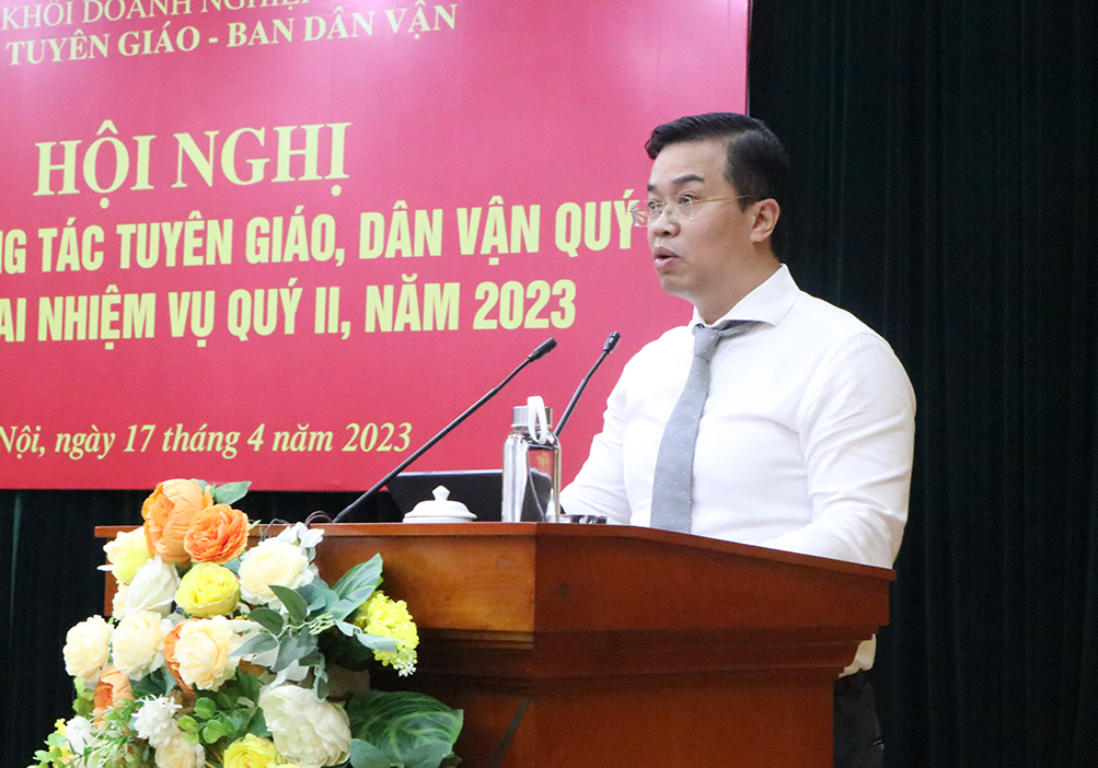 Đồng chí Nguyễn Trung Hiếu, Trưởng Ban Tuyên giáo Đảng uỷ Khối triển khai Chương trình hành động của Đảng uỷ Khối thực hiện Nghị quyết số 18-NQ/TW, số 19-NQ/TW,  số 20-NQ/TW,    của Hội nghị Trung ương 5, khoá XIII.