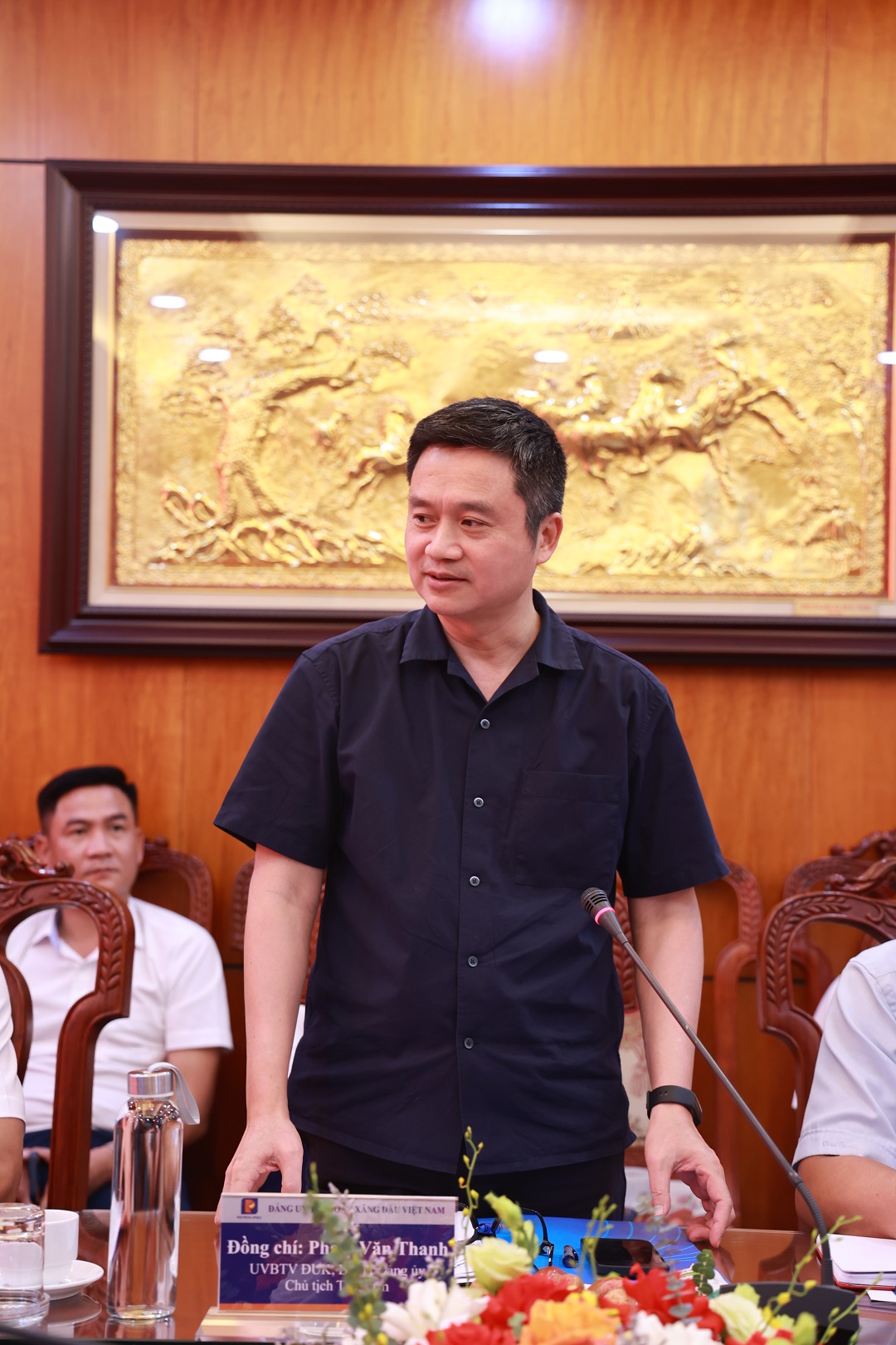 Bí thư Đảng ủy Tập đoàn Xăng dầu Việt Nam- đồng chí Phạm Văn Thanh phát biểu tại buổi làm việc.