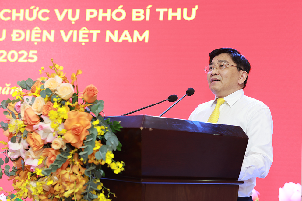 Bí thư Đảng ủy, Chủ tịch Hội đồng thành viên Tổng công ty Bưu điện Việt Nam Nguyễn Hải Thanh phát biểu tại Hội nghị.