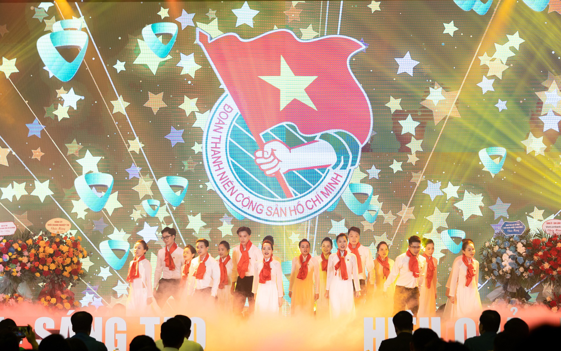 Chương trình văn nghệ chào mừng Đại hội Đại biểu Đoàn thanh niên Cộng sản Hồ chí Minh Vietcombank lần thứ IV nhiệm kỳ 2022 - 2027.