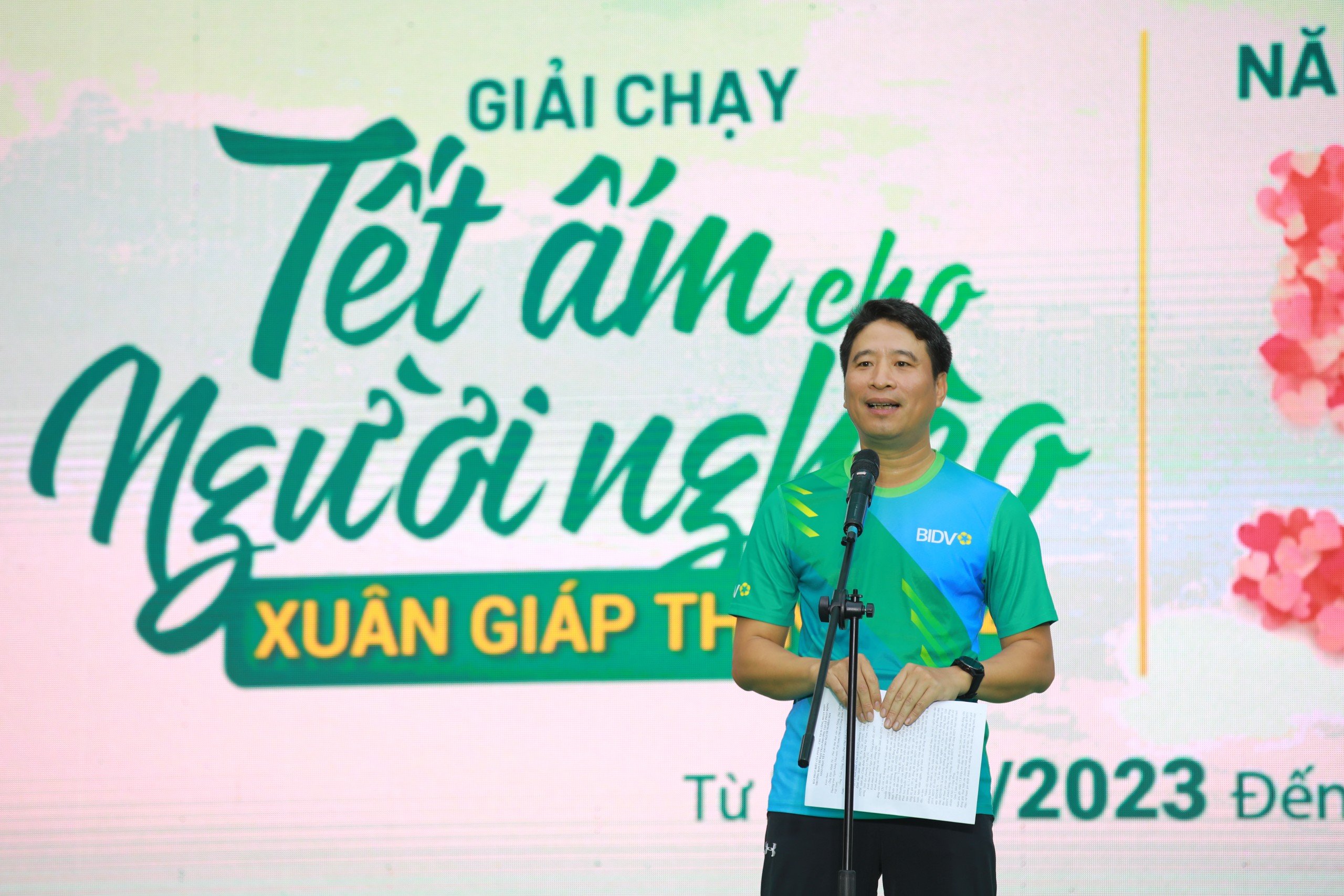 Trần Phương - Phó tổng giám đốc, Chủ tịch Công đoàn BIDV, Trưởng Ban Tổ chức Giải chạy phát động chương trình.