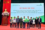 Vietcombank tài trợ 500 triệu đồng xây nhà cho người nghèo và kinh phí mua trang thiết bị trường học tại tỉnh Lào Cai