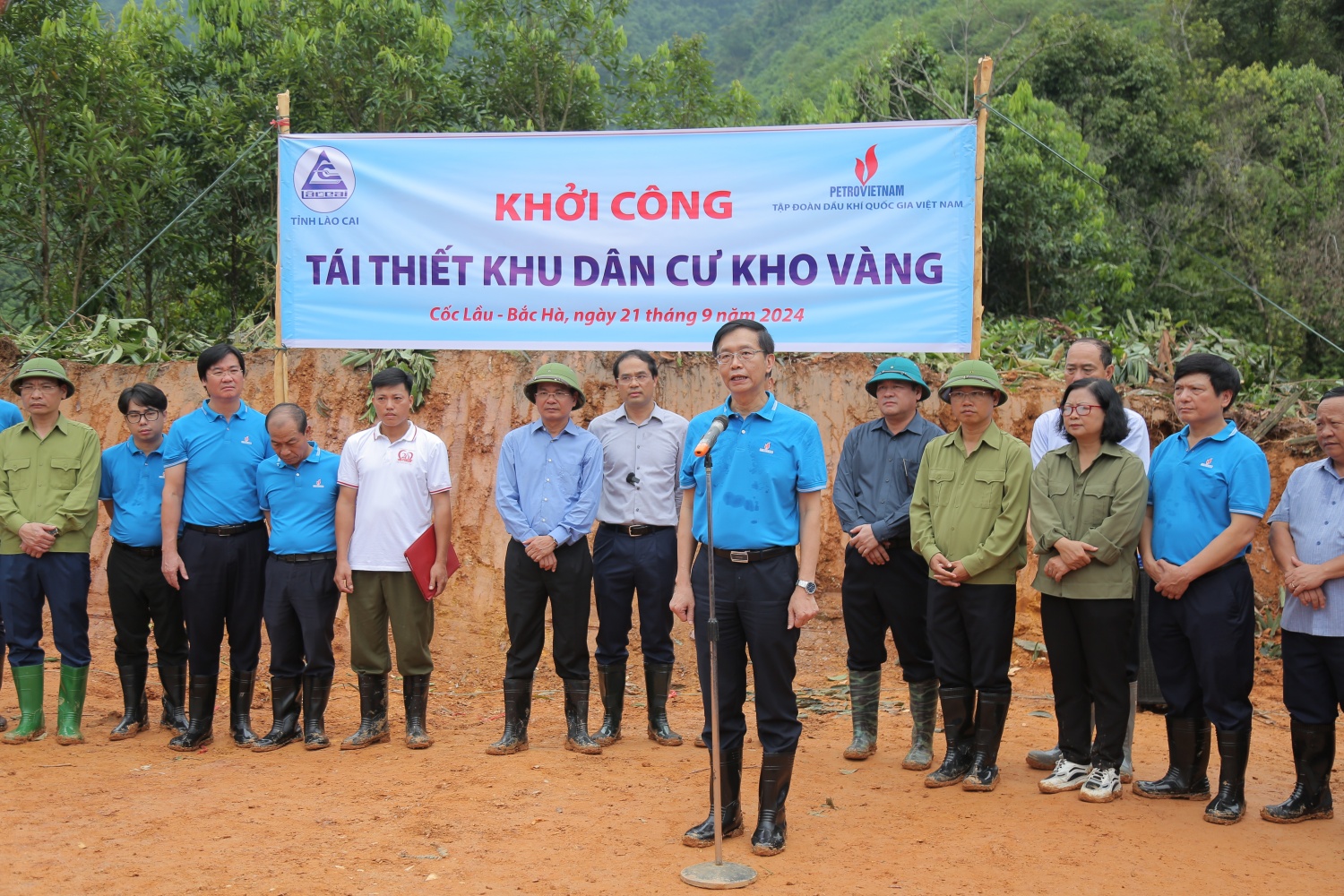 Đồng chí Trần Quang Dũng, Phó Bí thư thường trực Đảng ủy Tập đoàn Dầu khí Quốc gia Việt Nam chia sẻ tại buổi khởi công.